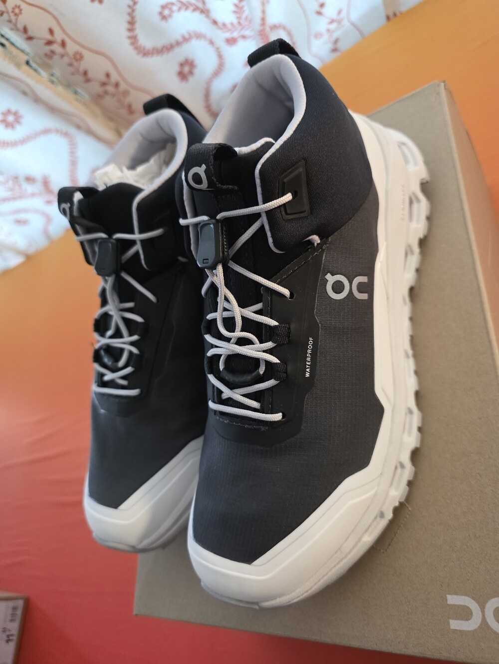 On Cloudhero Kids Unisex Waterproof Trail Boots — Black & White
